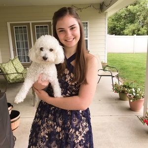 Meet your Posher, Ainsley